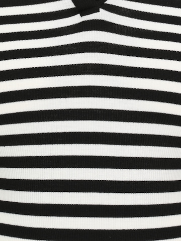 Only Maternity - Camiseta 'OLMPilla' en blanco