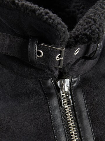 JACK & JONESPrijelazna jakna - crna boja