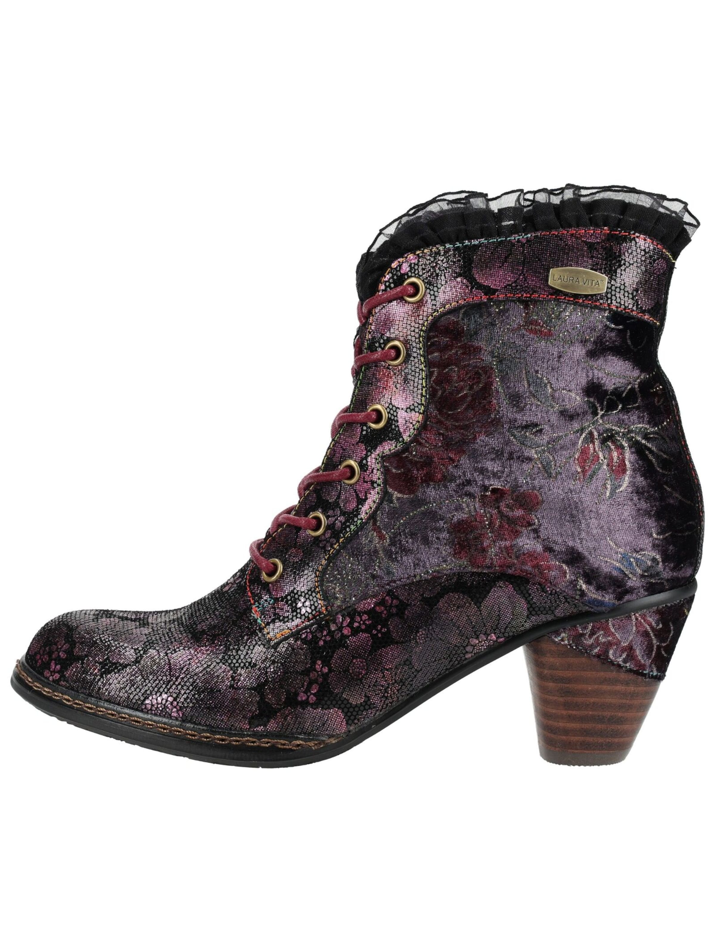 Laura Vita Lace-up bootie in Black