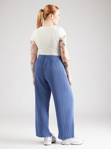 ONLY Carmakoma Loosefit Hose in Blau