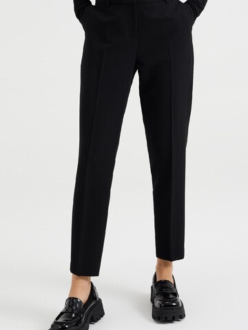 WE Fashion Slim fit Pleated Pants in Black: front