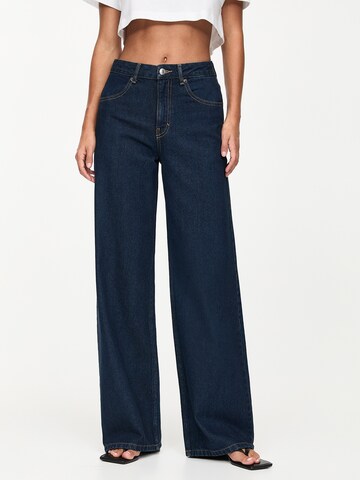 Pull&Bear Wide Leg Jeans in Blau: Vorderseite