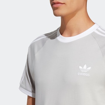 ADIDAS ORIGINALS T-Shirt 'Adicolor Classic' in Grau