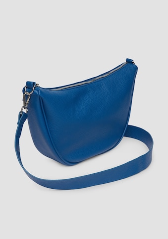 s.Oliver Schultertasche 'Halfmoon' in Blau