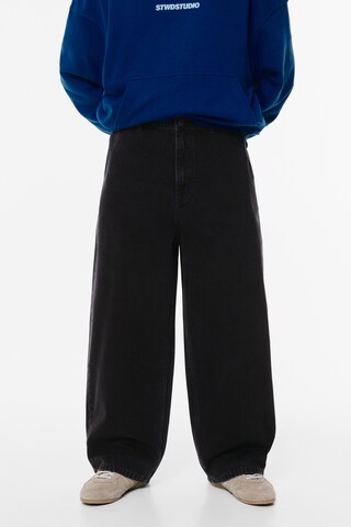 Baggy Jeans de la Pull&Bear pe negru: față