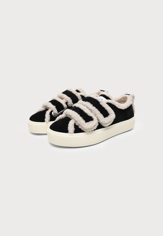 INUIKII Sneakers in Black
