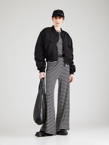 MADS NORGAARD COPENHAGEN Широкий Штаны в Черный