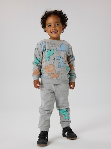 NAME IT Sweatshirt 'NMMSIKKO' in Grau