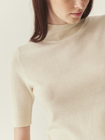 TATUUMPulover - bijela boja