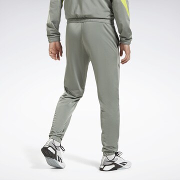 Reebok Tapered Sportbroek in Groen