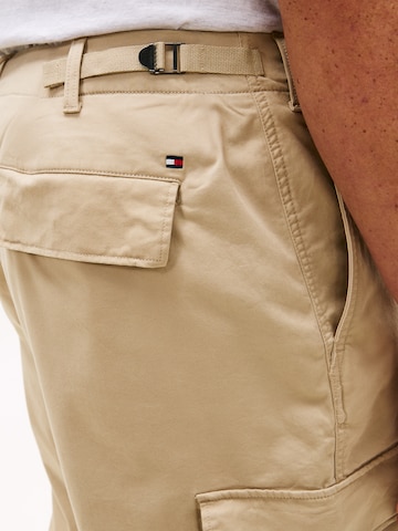 Loosefit Pantalon cargo 'ESS' Tommy Hilfiger Big & Tall en beige