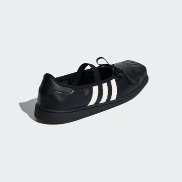ADIDAS ORIGINALS - Zapatillas deportivas bajas 'Jennie Superstar' en negro