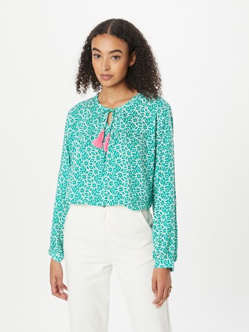 Zwillingsherz Blouse 'Irma' in Green: front