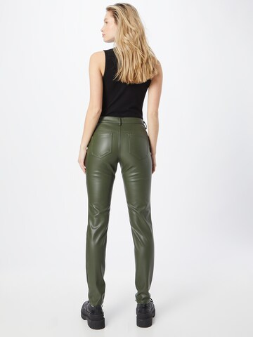 Coupe slim Pantalon 'COMANO' ICHI en vert