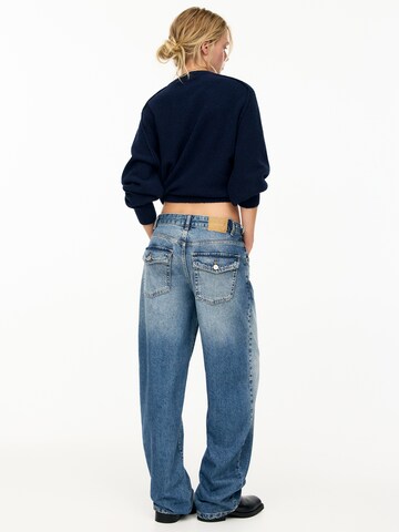 Pull&Bear Loose fit Jeans in Blue