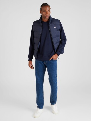 Sweat-shirt 'ESSENTIAL' Tommy Jeans en bleu