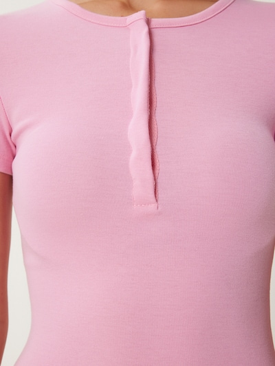 Happiness İstanbul T-shirt en rose, Vue avec produit