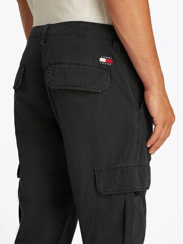 Tommy Jeans Tapered Cargobyxa 'Ryan' i svart