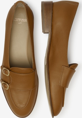 LOTTUSSE Classic Flats in Brown