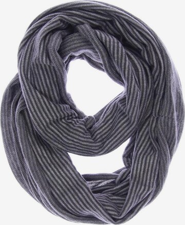 GAP Scarf & Wrap in One size in Grey: front