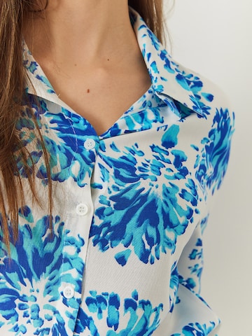 Bianco Lucci Blouse in Blue