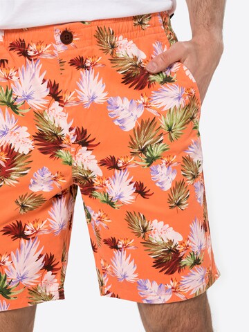 Superdry Regular Chino in Oranje