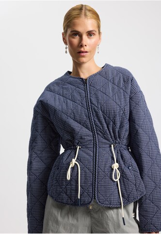 Veste mi-saison 'Atelier' rethinkit studios en bleu