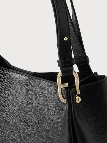 FURLA Дамска чанта 'NUVOLA' в черно