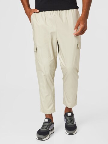 PUMA Regular Workout Pants in Grey: front