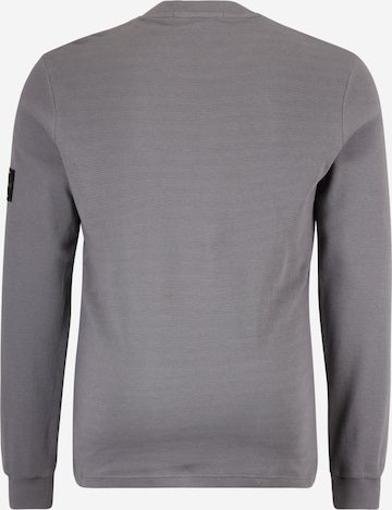 Calvin Klein Jeans Plus Shirt in Grey