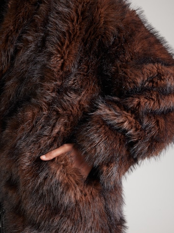 TOPSHOP Zimní kabát – hnědá