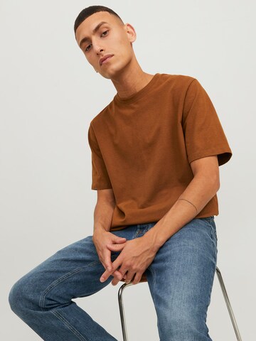 JACK & JONES T-Shirt in Braun