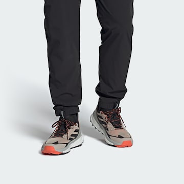 Chaussure basse 'Free Hiker 2.0' ADIDAS TERREX en beige