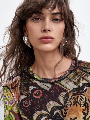 Tricou 'M. C. Lacroix' de la Desigual pe mai multe culori