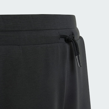 ADIDAS SPORTSWEAR Loosefit Sportovní kalhoty – černá