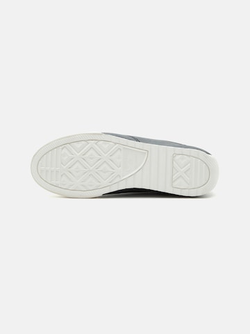 Sneaker low 'Delivered Duty Paid' de la CONVERSE pe negru