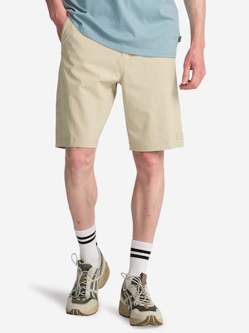 BILLABONG Shorts in Beige: Vorderseite