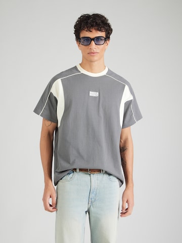 Kaotiko Μπλουζάκι 'FOCUS' σε γκρι: μπροστά