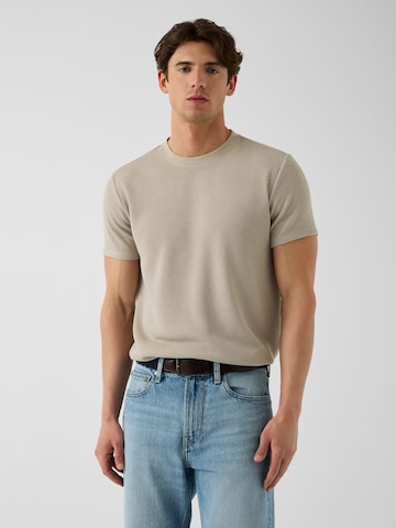 GUESS Sweater in Beige: front
