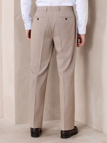 Slimfit Pantaloni con piega frontale 'N. Premium' di Next in grigio