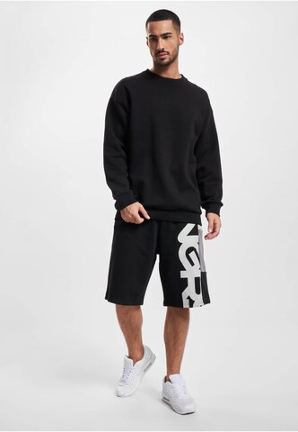Dangerous DNGRS Regular Shorts in Schwarz