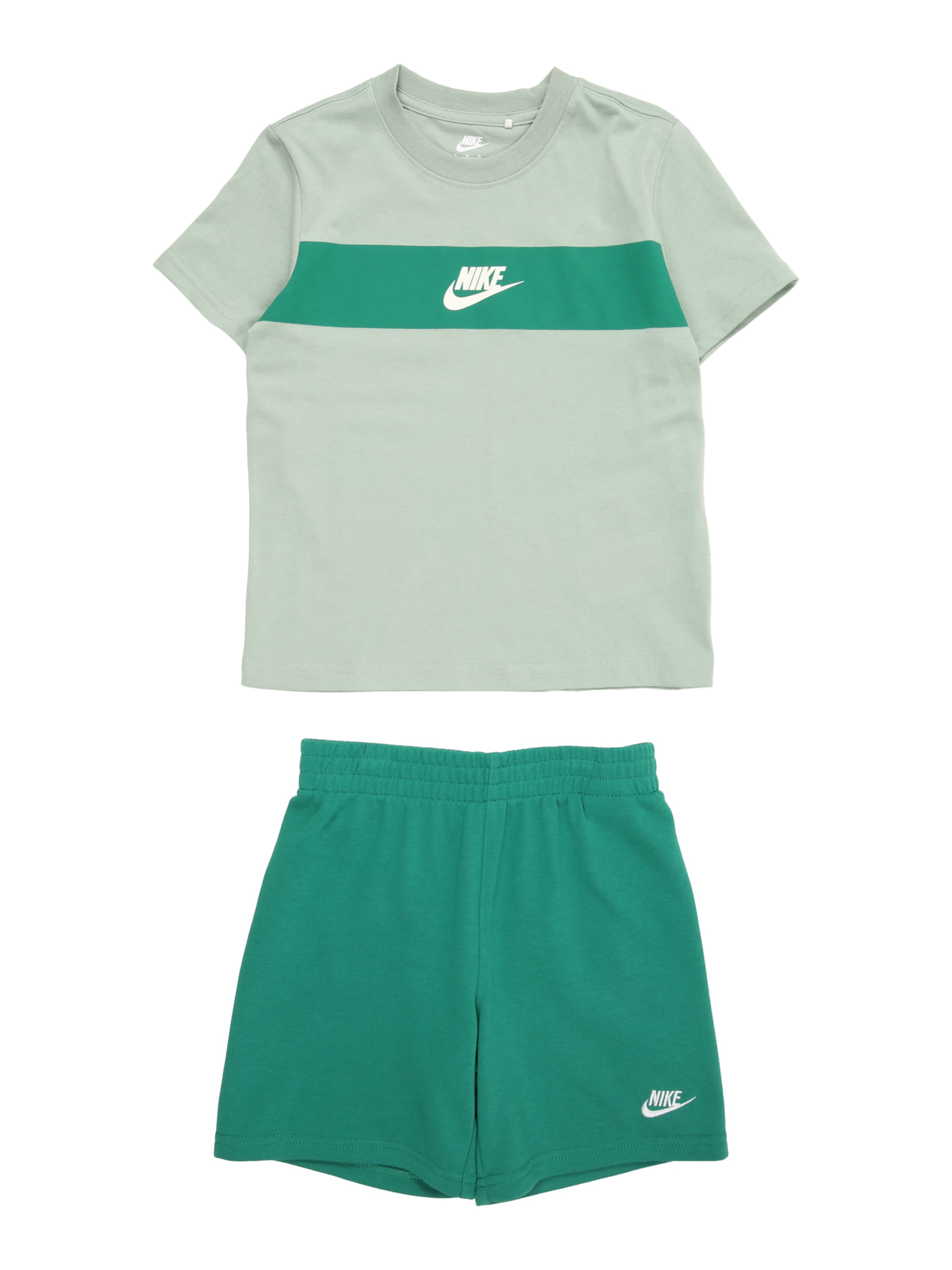 Nike Sportswear Set in Grün: Vorderseite