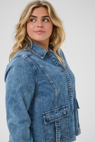 Veste mi-saison 'Elona' KAFFE CURVE en bleu
