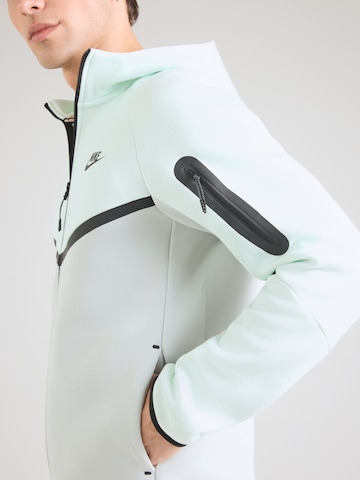 Nike Sportswear Tréning dzseki 'Tech Fleece' - zöld