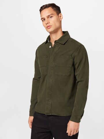 KnowledgeCotton Apparel Regular fit Button Up Shirt in Green: front