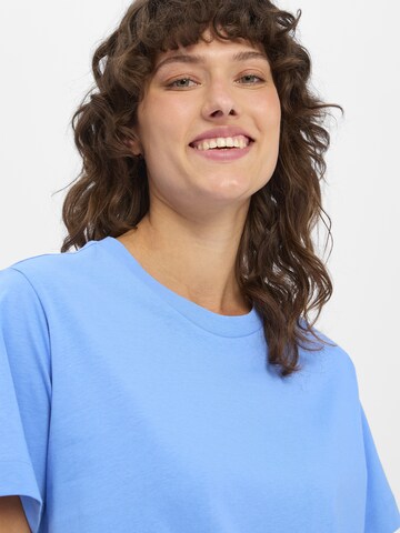 Marie Lund Dress in Blue
