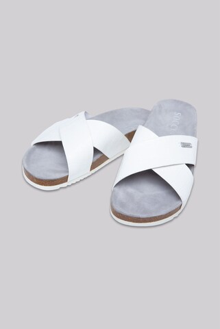 Soccx Mules in White: front