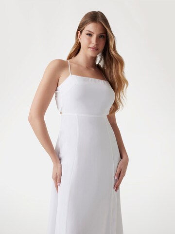 GUESS Dress in White