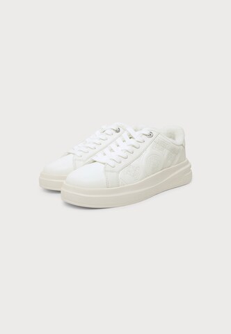 Baskets basses 'ESTRELA2' GUESS en blanc