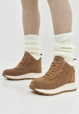 Bottines à lacets CESARE GASPARI en marron